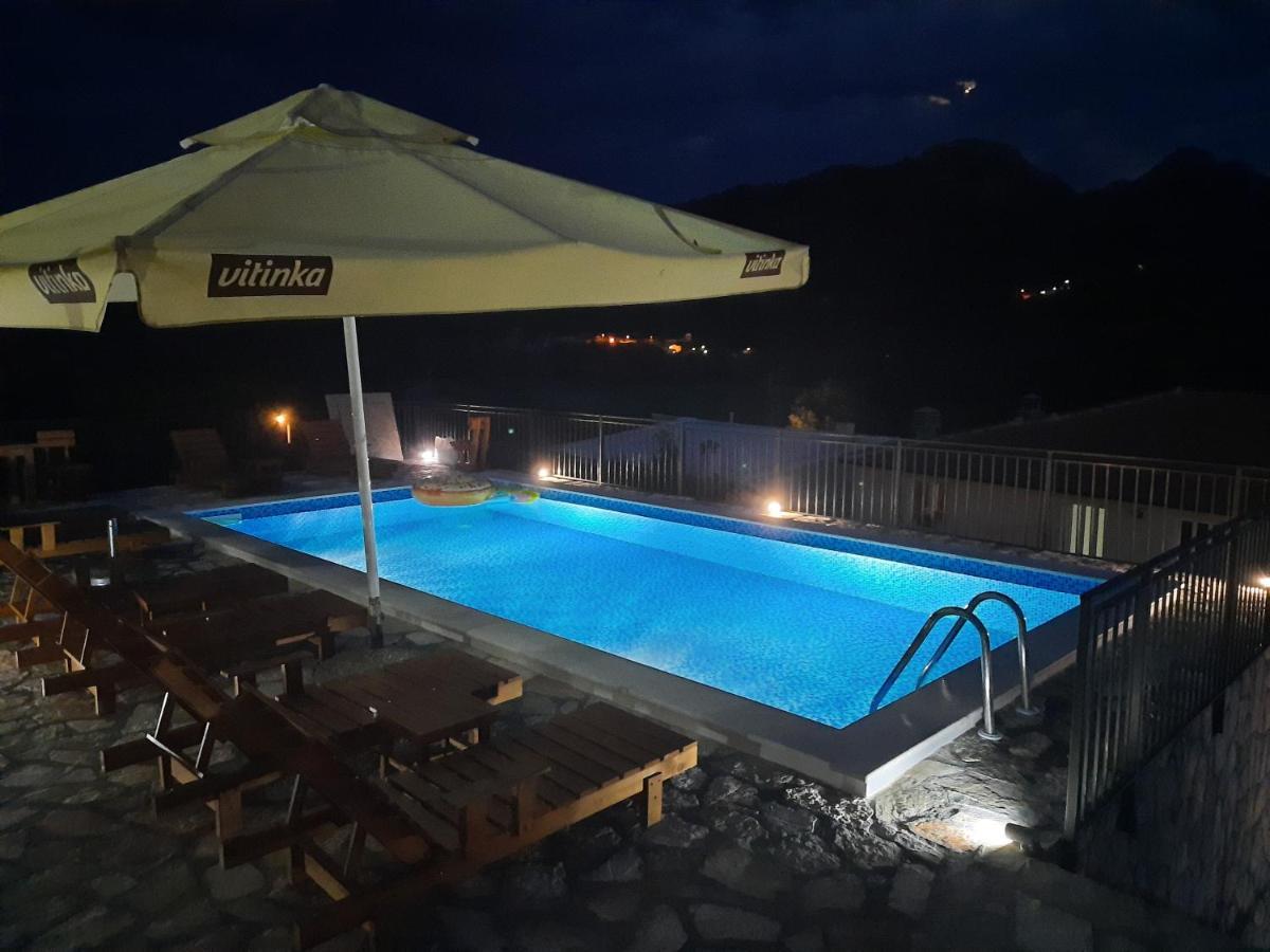 Apartments Kingfisher Virpazar Eksteriør billede