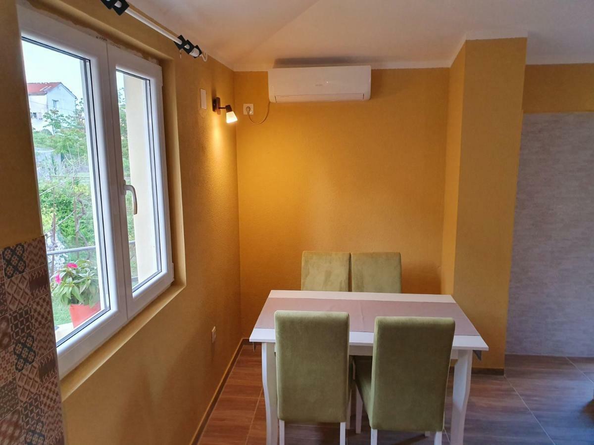 Apartments Kingfisher Virpazar Eksteriør billede